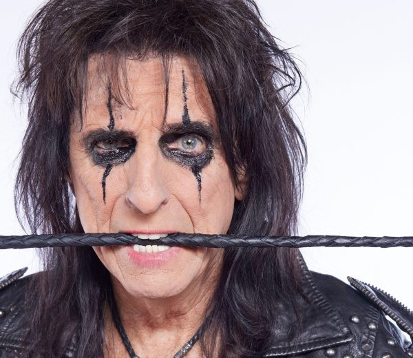 1127-18630-AliceCooper_on_White_0025.jpg
