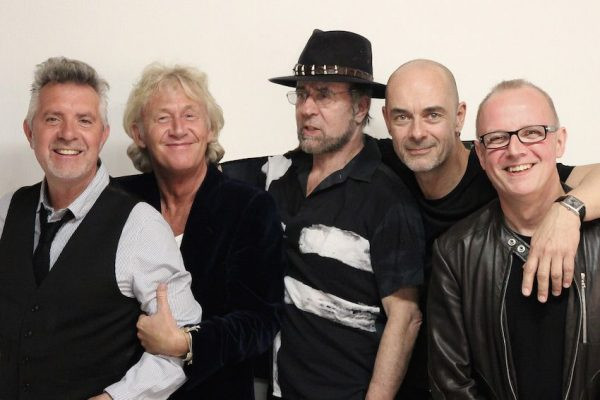 80-262-Manfred-Mann's-Earth-Band_2017.jpg